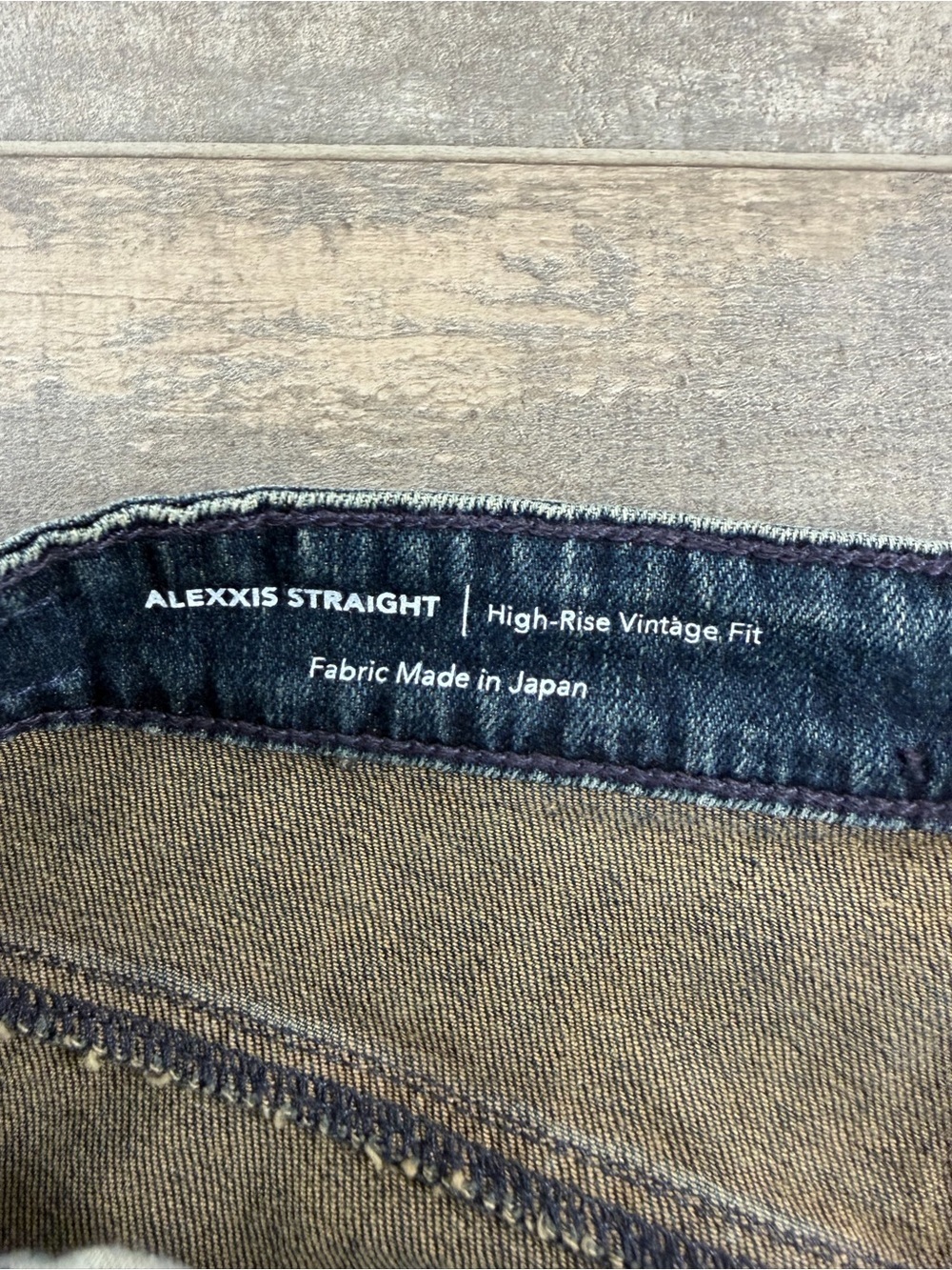 NEW AG Alexxis Straight High Rise Denim - Picture 7 of 14